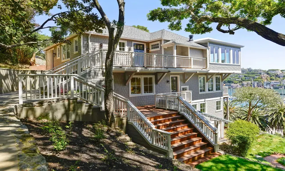 Is a Funicular for Home the Right Fit for Your Hillside Property?
